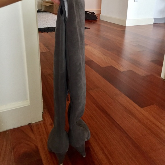 Vince Camuto Hollie Suede OTK Boot 5.5 - Picture 6 of 7